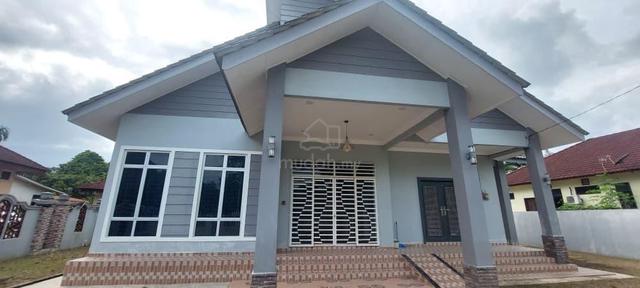 Banglow setingkat Kampung Lati Mukim Gua Pasir Mas Kelantan 1