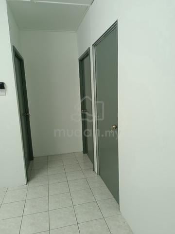 Bilik Sewa Bukit Beruntung. Single Room 1