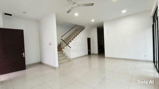 Mount Austin Double Storey Cluster Corner House For sale 1