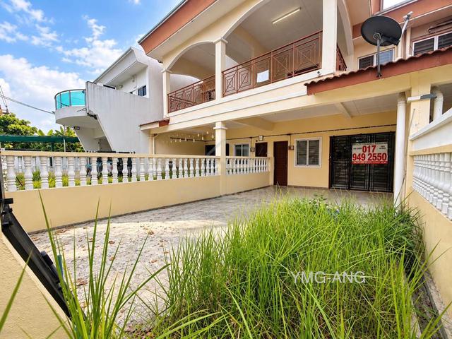 Facing Field 2 Storey Samarinda Kampung Jawa Klang 4R3B  1