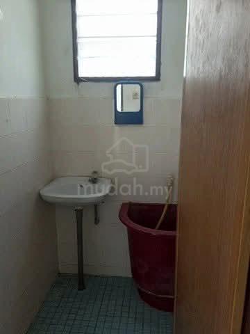 Rumah Teras Rental kat Taman Sri Perak Ayer tawar 3