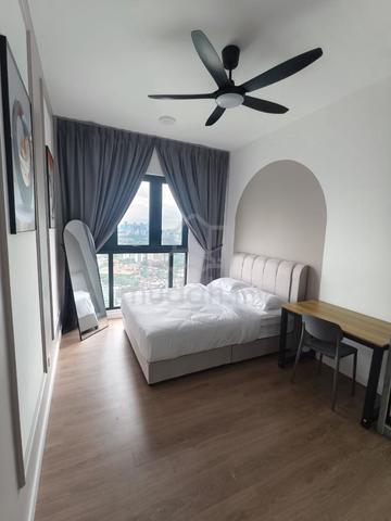 Room Rent Skyline Pudu LRT Velocity SOGO Merdeka 118 TRX KLCC MyTown 1