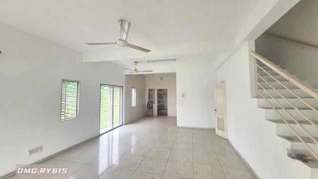 Limited 2 Storey End Lot with Land Akasia Bandar Botanic Klang 1