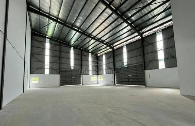 Freehold Semi-D 3 Sty Warehouse Factory bu 9300sf Shah Alam for sales 1