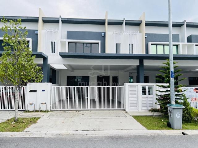 CLOVER RESORT HOME in Bandar Sri Sendayan 1
