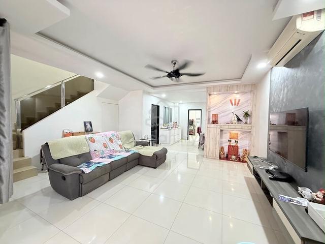 Taman Megah Ria Double Storey Terrace Intermediate For Sale 1