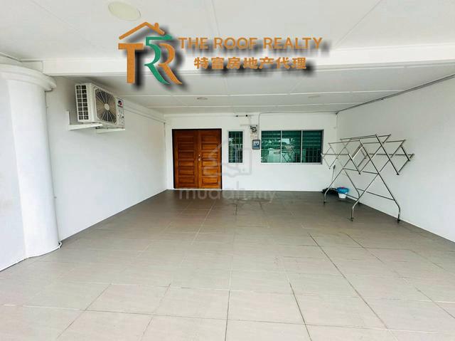 Single Storey Terrace Intermediate House at Ocean Park, Miri 1