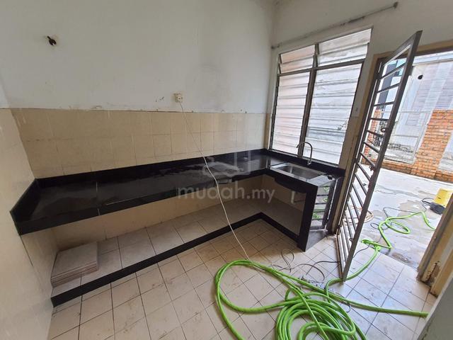 NOTFACINGHOUSE 20X70 Landed Teres House Taman Puncak Jalil GATEDGUARD 1