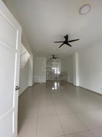Graham Garden Eco Grandeur 2 Storey House Puncak Alam , Sungai Buloh 1