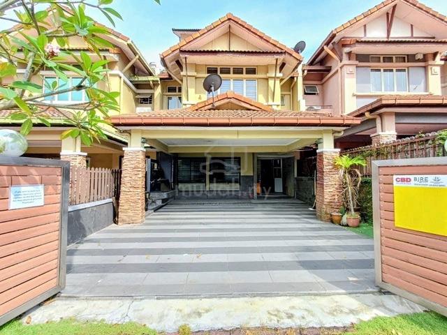 FREEHOLD 2,500 SQFT🔥 2 Storey Jalan Birai Bukit Jelutong U8 Shah Alam 1