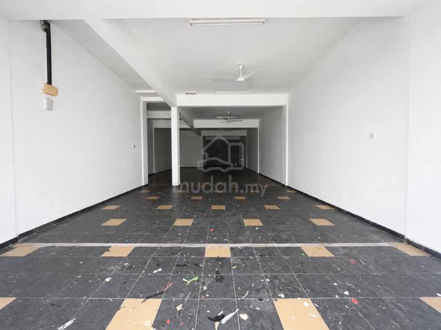 [PRIME LOCATION‼️] GF 3 Storey Shoplot Jalan Sri Sarawak Sri Andalas 1