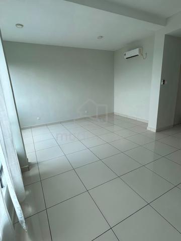 Kiara Plaza 1