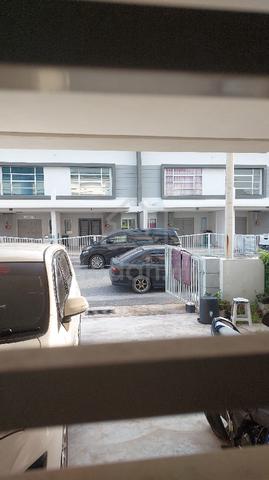 Teres 2 tingkat 5 bilik 1