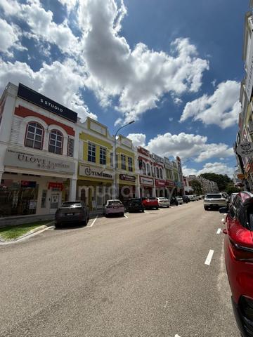 Austin Height - 2 Storey Shop For Sale 1