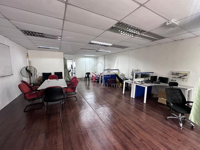 2nd floor shop-office : Taman Kajang Prima : Kajang : Many car parks 1
