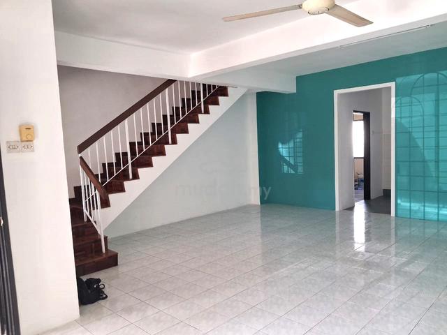 [ Good Condition 2 Sty House ] PUJ 2 , Puncak Jalil 1