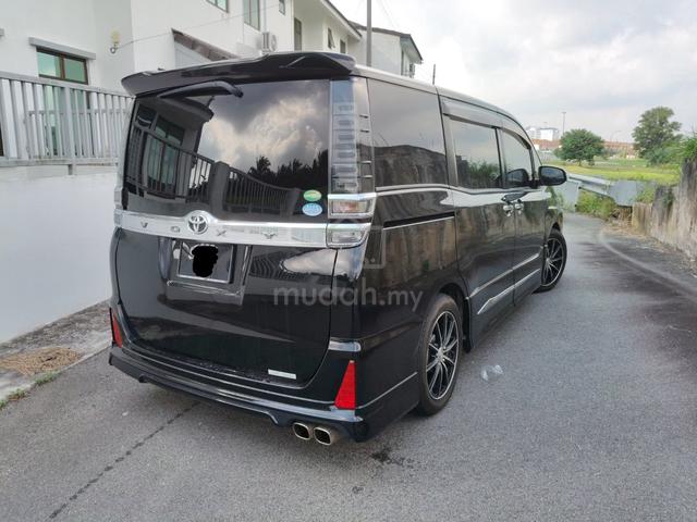 2018 Toyota VOXY 2.0 ZS KIRAMEKI (A) - 3