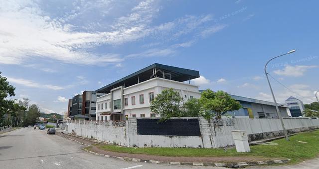bandar bukit puchong detached factory warehouse with extra land 1
