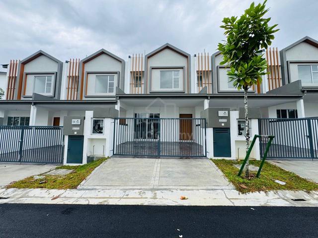 BRAND NEW Double Storey Myra Garden M6 Kundang Rawang 1