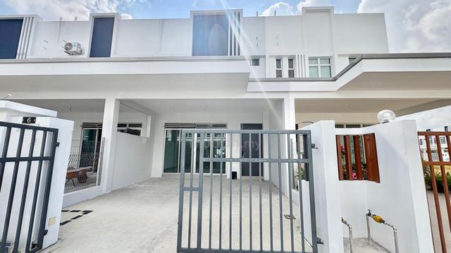 Low Deposit / Double Storey Dato Onn / Perjiranan / Adda Height / 1