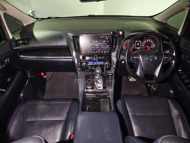 2019 Toyota Vellfire 2.5 ZG Like New - 3