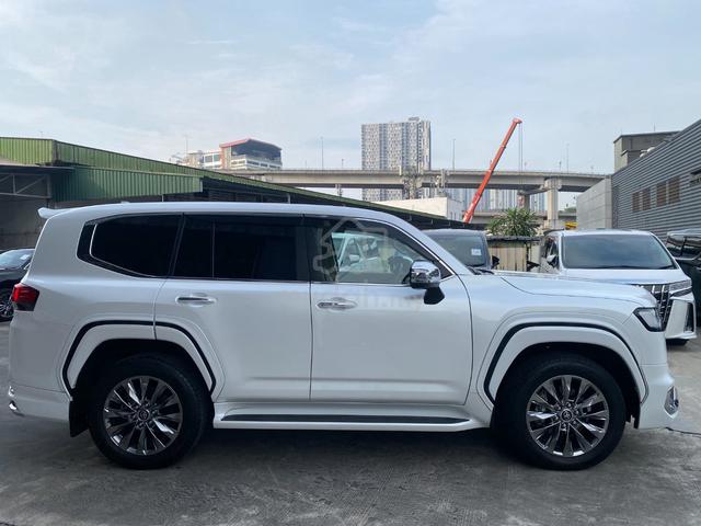 2023 Toyota LANDCRUISER 3.5 ZX FREE TINTED - 5