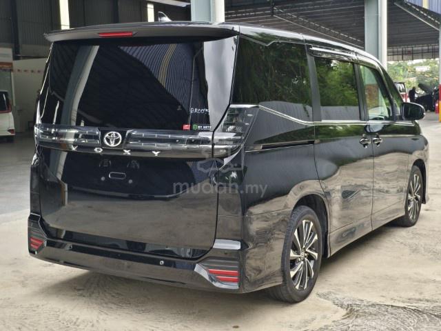 2022 Toyota VOXY 2.0 S-Z (A) - 4