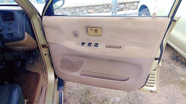 2003 Toyota UNSER 1.8 GLI FACELIFT (M) - 5