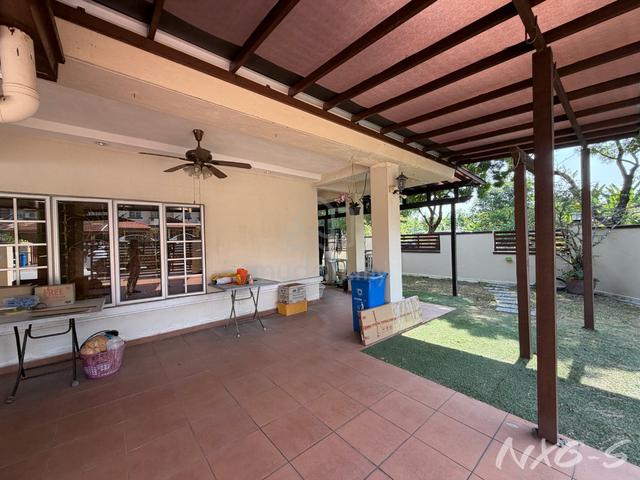 Below market !! Corner unit!! Kota kemuning 2 sty doritis 47x75 value 1