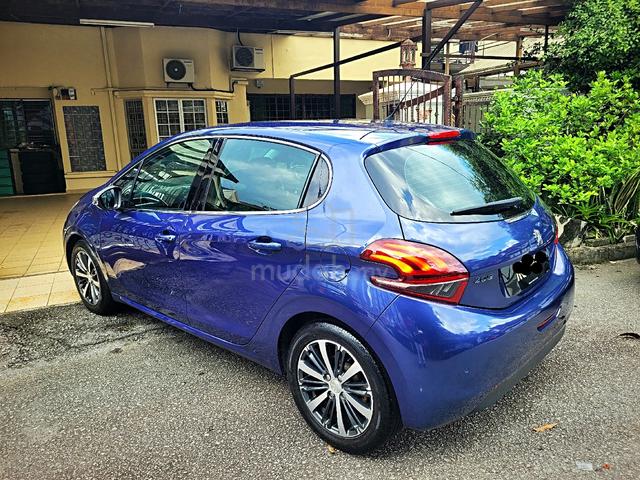 Cheapest 2017 Peugeot 208 1.2 PURETECH (A) - 2