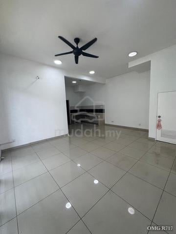 Below Market Price For sale Setia Utama 1 Setia Alam 3 Storey Semi D 1