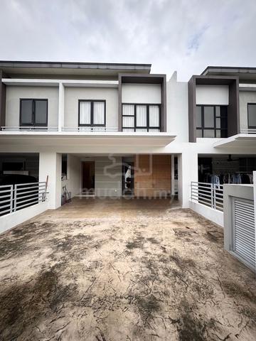 Below MV Freehold Maple Residence Cyberjaya 1