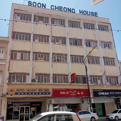 Melaka City, freehold 5 storey 3adjoining shop lots hotel  for sale. 1