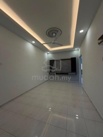 Renovated Taman Kota Masai Bacang Single Storey Terrace 1