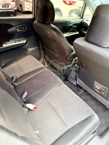 2012 Toyota WISH 1.8 S ZGE20G (A) - 5