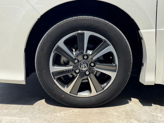 2021 Toyota VOXY 2.0 ZS KIRAMEKI III (A) - 4