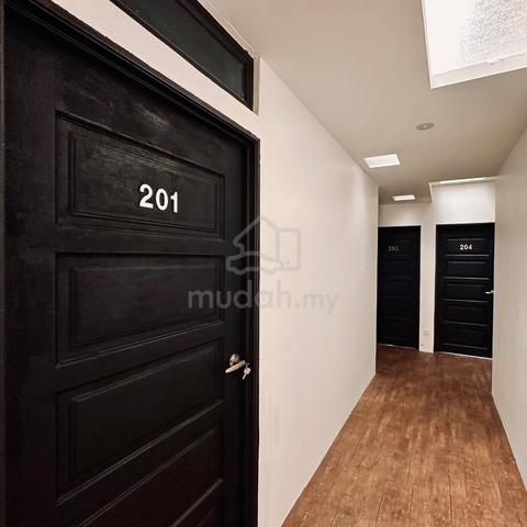 Room by SS15 LRT 1