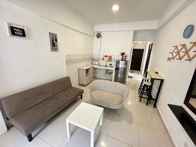 Api-Api Apartment 1