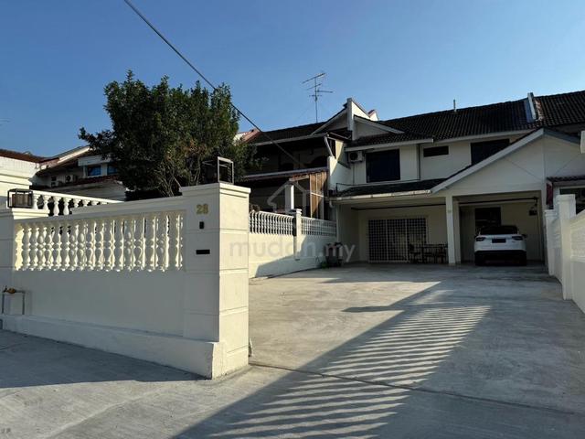 Bukit Kempas Double Storey Big Unit  1