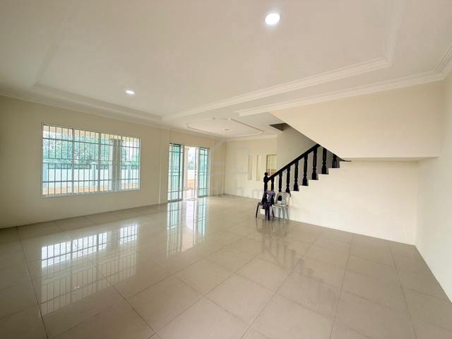 Samarahan Double Storey Terrace CORNER House For Sale, Near UNIMAS 1