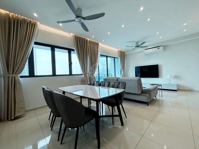 Waterside Residence 1