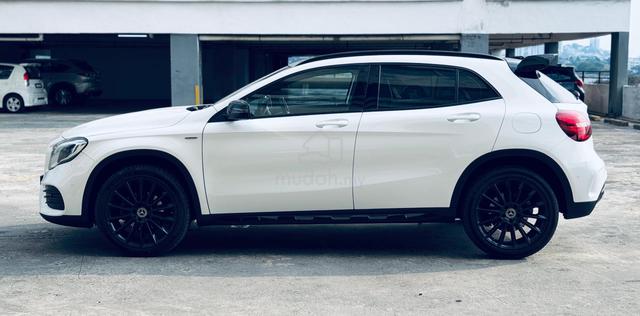 2020 Mercedes Benz GLA200 NIGHT EDITION 2.0 AMG - 3