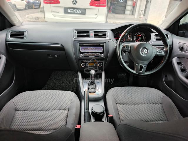2012 Volkswagen JETTA 1.4 TSI (CBU) (A) - 5