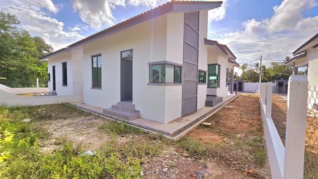 LAST UNIT SEMI-D untuk di jual KAMPUNG NYIOR PAKA 4
