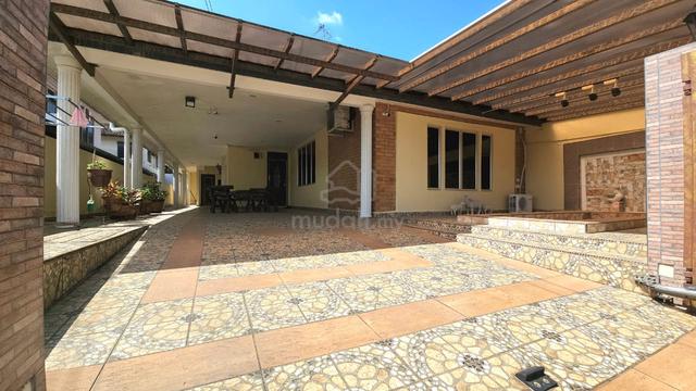Taman Perling 1.5 Storey Semi-D For Sale 1