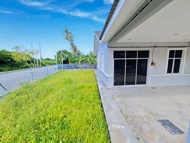 [FREEHOLD] Rumah Teres 1 Tingkat Corner Lot di Taman Ubai Impiana 1