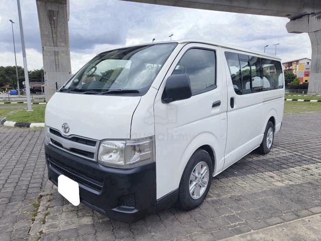 2011 Toyota Hiace 2.5 (M) 14 Seat Low Roof Window - 1