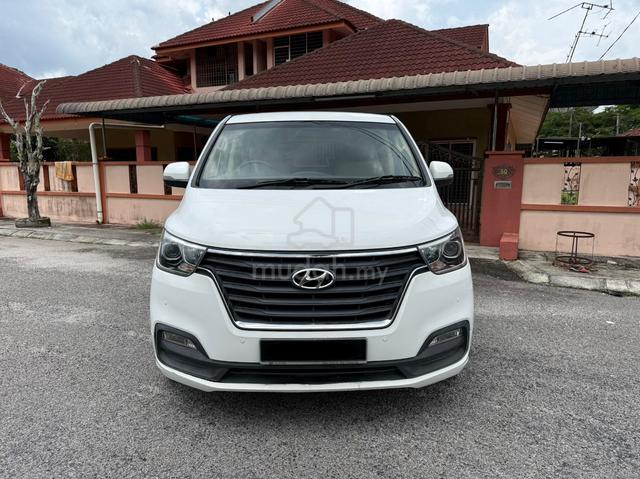 2019 Hyundai GRAND STAREX 2.5 ROYALE NEWCAR CONDIT - 2
