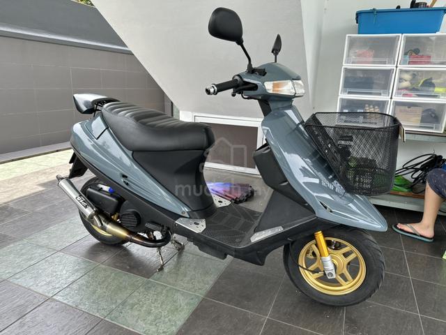 Suzuki V100 Scooter - Motorcycles for sale in Nibong Tebal, Penang