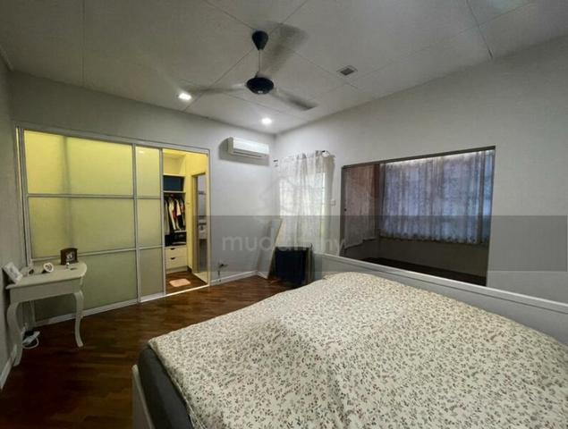 Renovated End Lot @ Bandar Puteri 12 | Freehold 2-Sty Home 5
